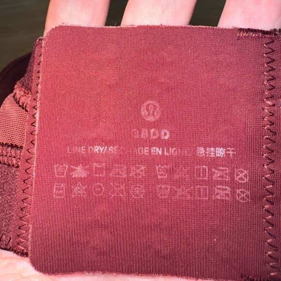 Lululemon Run Times Bra High Support in Burgundy Size 38DD - Picture 11 of 11